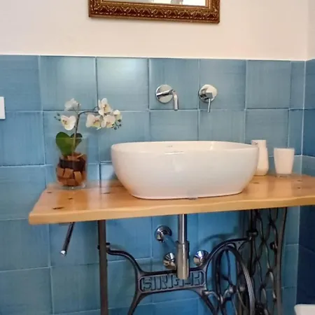 Marinto * ايسكيا