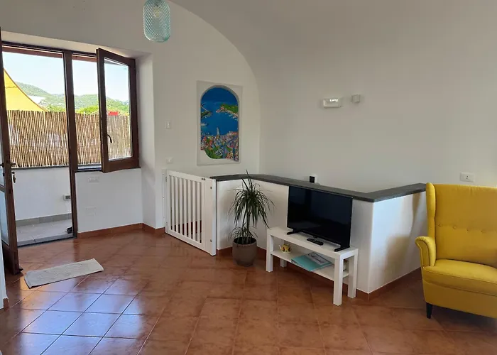 Semesterbostad Marinto Ischia